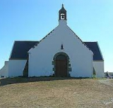 La charpente de la chapelle subit les assauts du temps