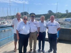 Le Pr�fet du Morbihan accueilli par le Maire de Groix